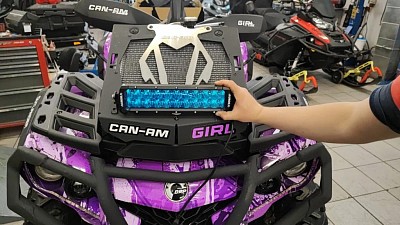 Can-Am Girl: квадрокостюм для девушки